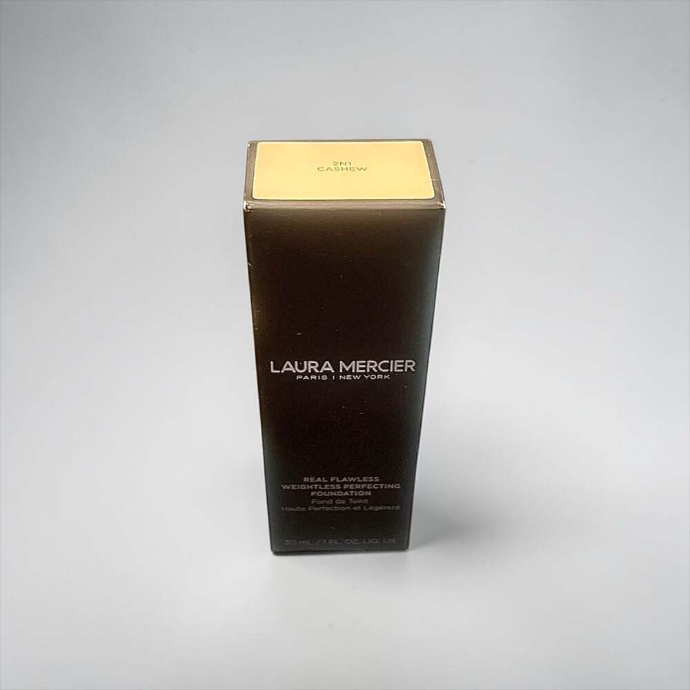 Laura Mercier Real Flawless Weightless Perfecting Waterprf Foundation 2N1 Cashew - Picture 3 of 8